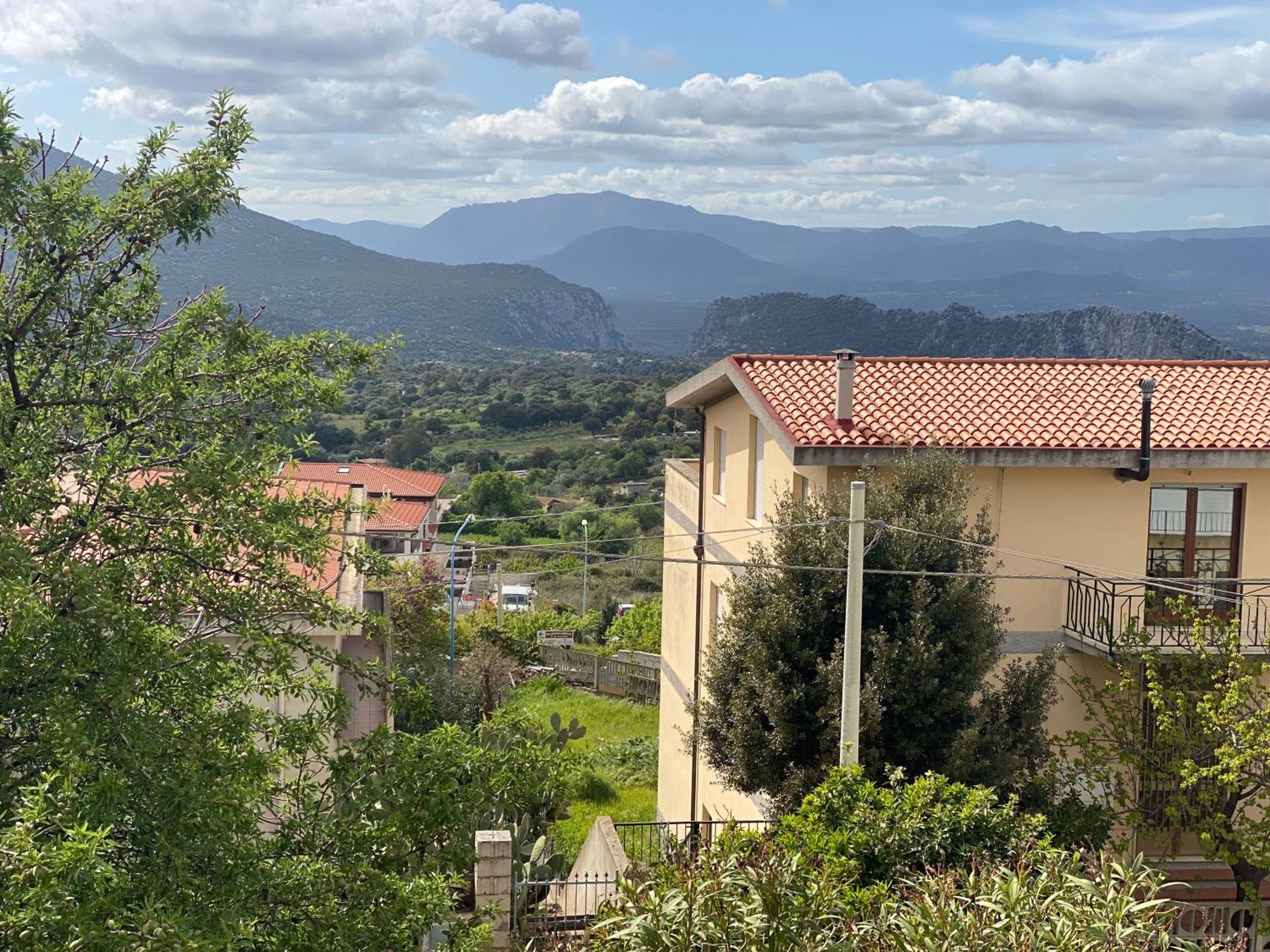 Montes Apartment Dorgali Luaran gambar